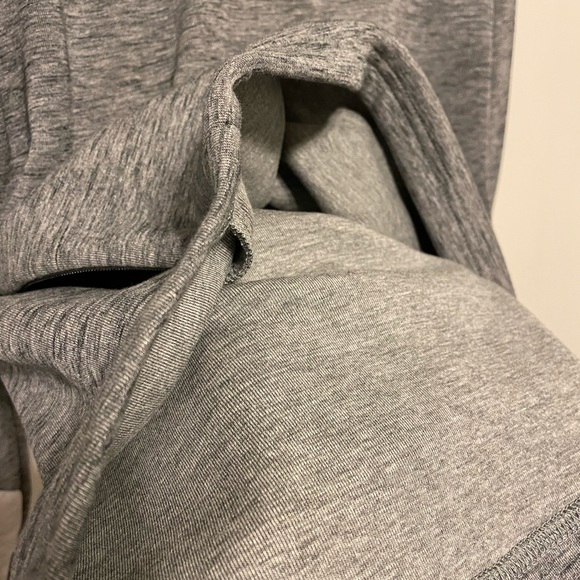 PUMA SWEATER MEDIUM GREY GRAY LONG SLEEVE RUNNING - Picture 4 of 5